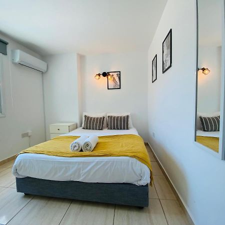 Serena'S 2-Br Apartment In Larnaca Luaran gambar