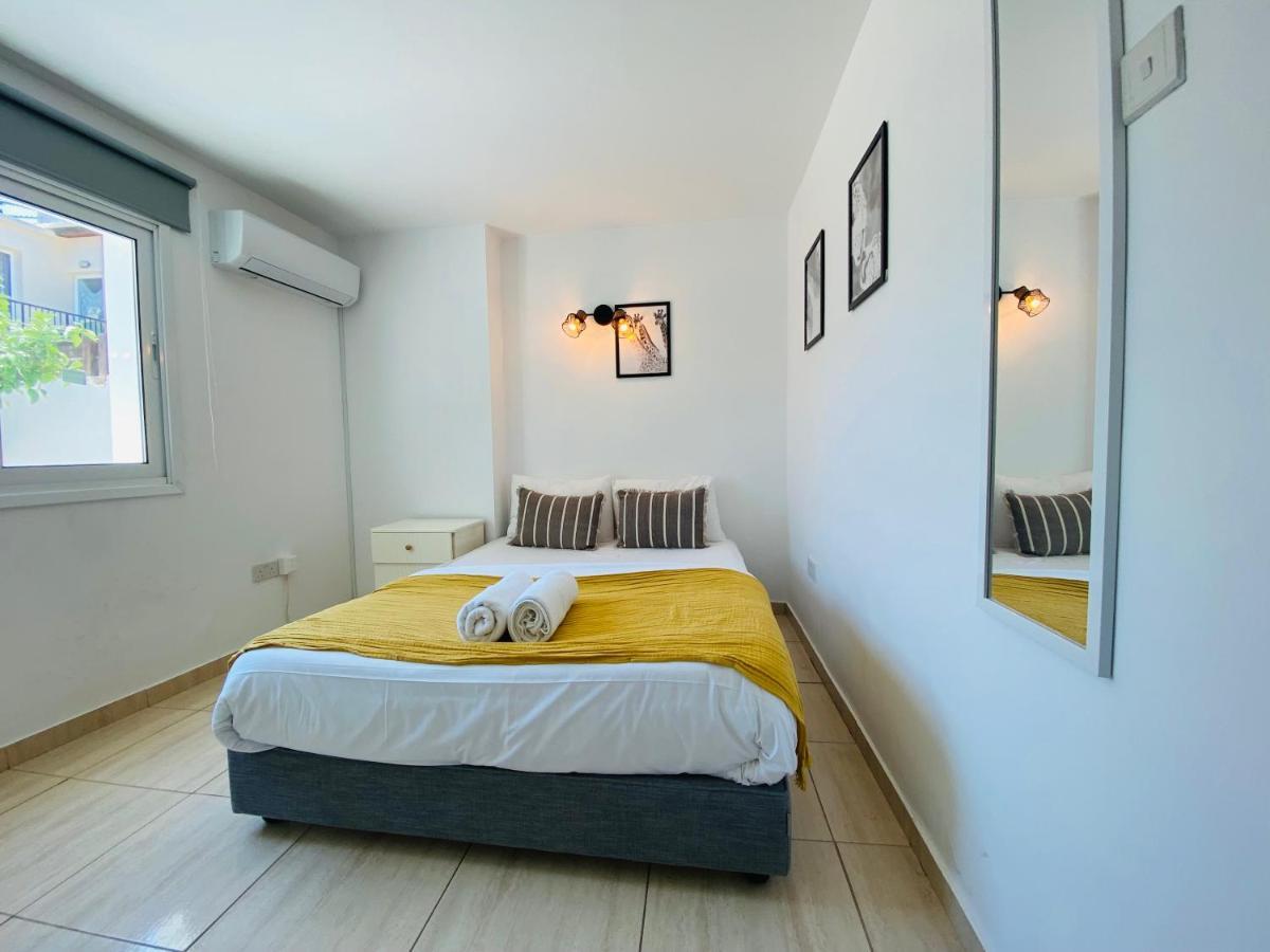 Serena'S 2-Br Apartment In Larnaca Luaran gambar