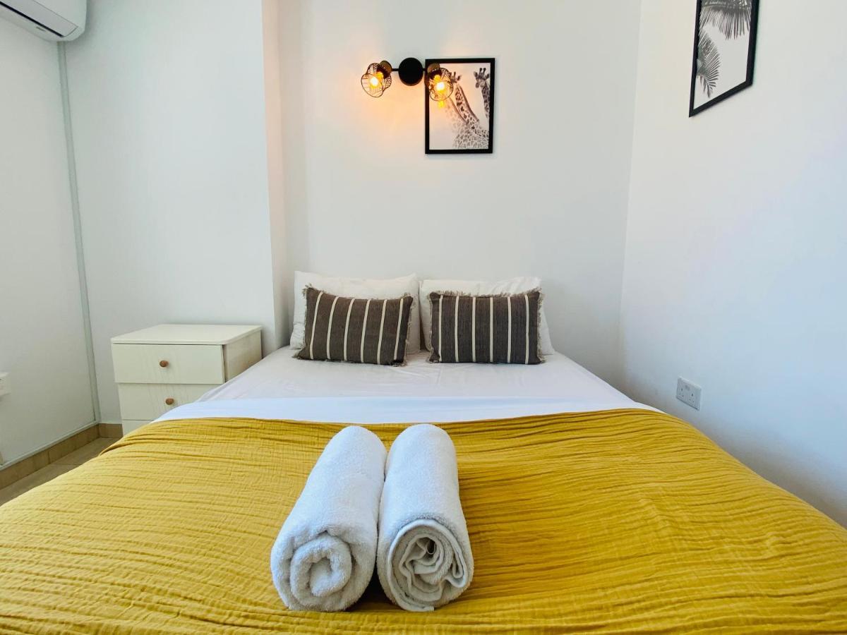 Serena'S 2-Br Apartment In Larnaca Luaran gambar