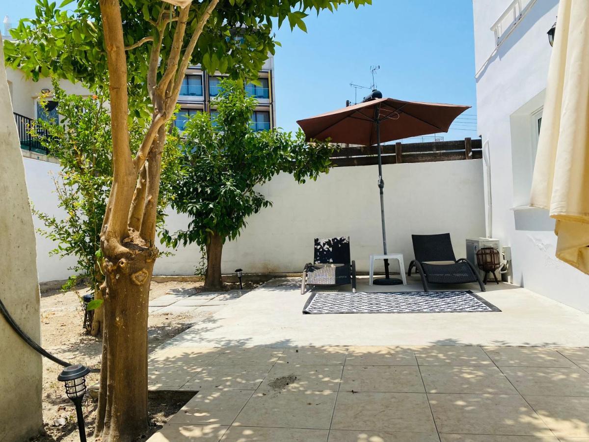 Serena'S 2-Br Apartment In Larnaca Luaran gambar