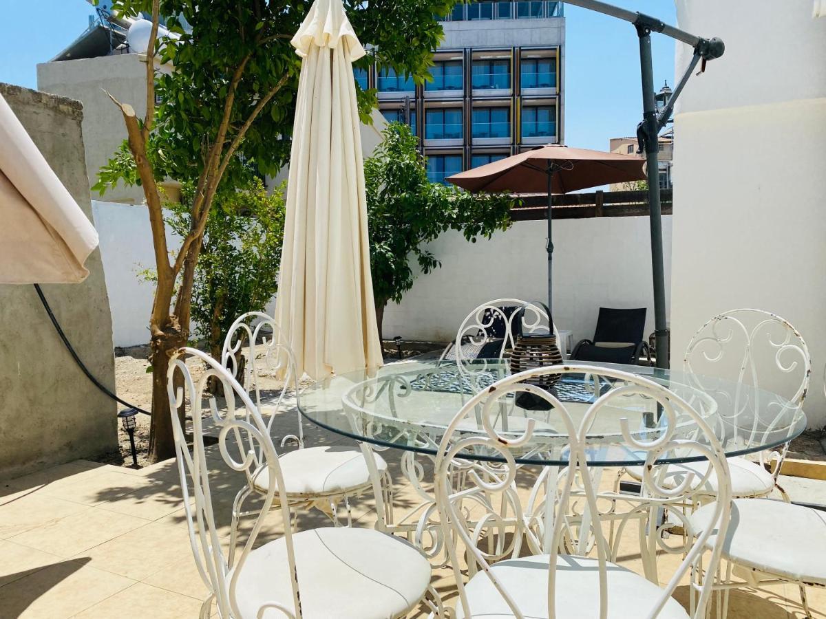 Serena'S 2-Br Apartment In Larnaca Luaran gambar